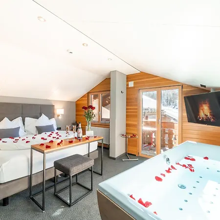 Hotel Ambiance 3*