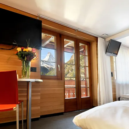 Hotel Ambiance 3*