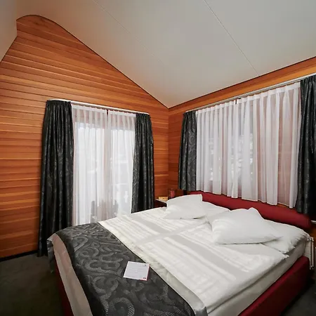 Ambiance Hotel 3*