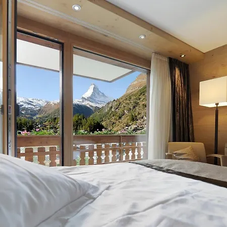 Ambiance Hotell 3*