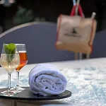 ホテル Ambiance 3*