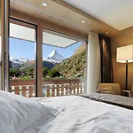 Ambiance Hotel 3*