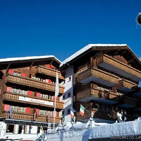 Ambiance Hotel 3*